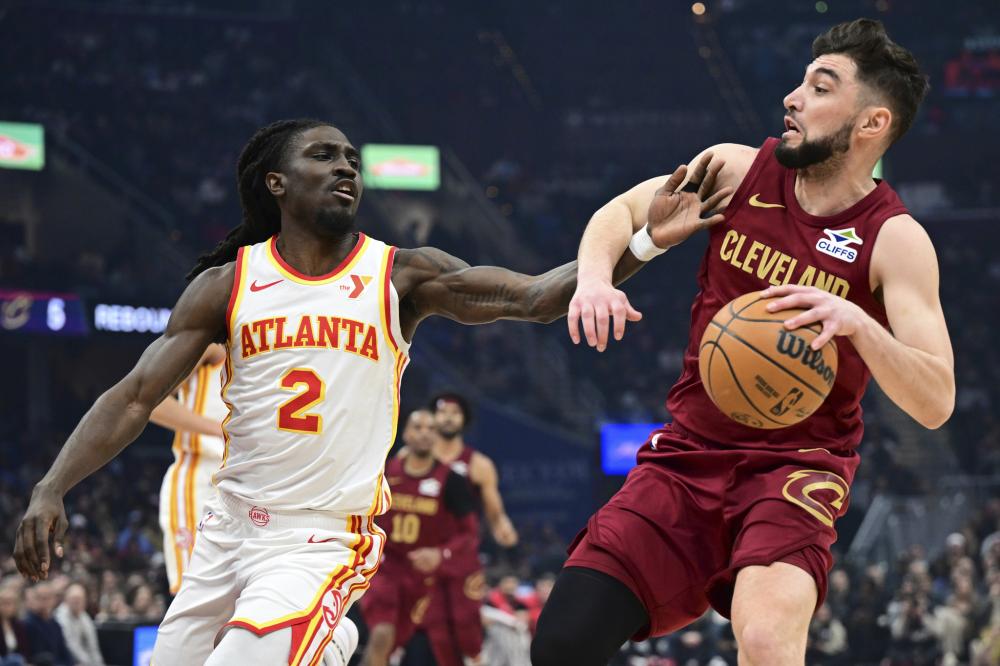 悬念更添几 悬念更添几