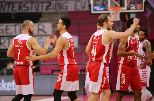 瑞典枪击事 瑞典枪击事